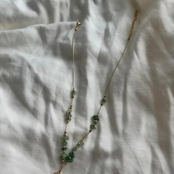 Green and gold beaded necklace - Picture 3 of 4